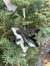 Load image into Gallery viewer, Snowflake Ornament