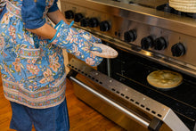 Load image into Gallery viewer, Tuscan Bloom Apron