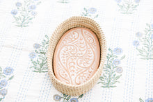Load image into Gallery viewer, Oval Vine Bread Warmer Basket