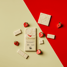Load image into Gallery viewer, 25% White Chocolate with Strawberries Sharing Bar