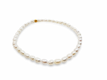 Load image into Gallery viewer, Tiny Freshwater Pearl Bracelet