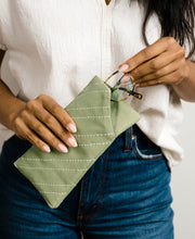 Load image into Gallery viewer, Glasses Case