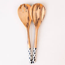 Load image into Gallery viewer, Bone Handle Spoon Set
