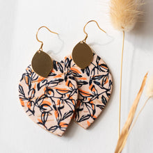 Load image into Gallery viewer, Rustling Cora Earrings
