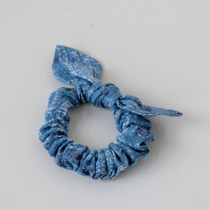 Knotted Scrunchie