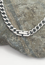 Load image into Gallery viewer, Linked Curb Chain in Stainless Steel
