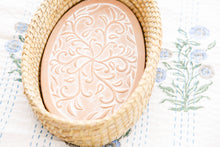 Load image into Gallery viewer, Oval Ivy Swirls Bread Warmer Basket

