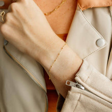 Load image into Gallery viewer, Beaded Gold Filled Chain Bracelet 7&quot;
