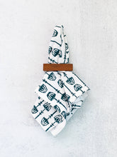 Load image into Gallery viewer, Hand-Carved Wooden Napkin Holders (Set of 4) - Rectangle
