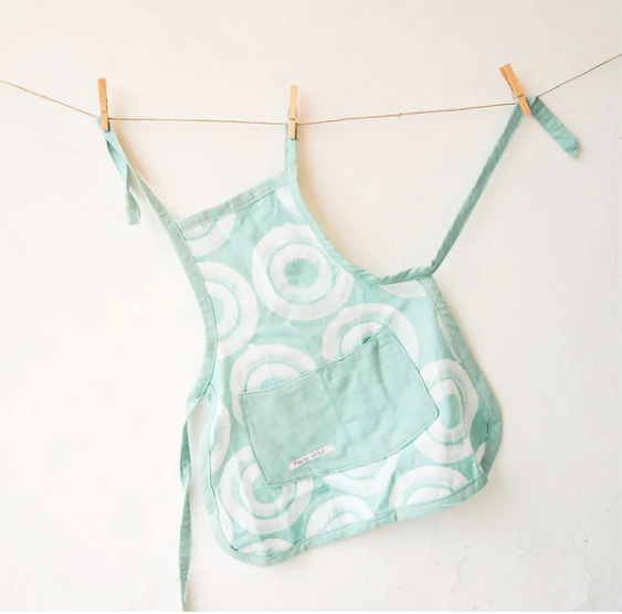 WATOTO PLAY APRON